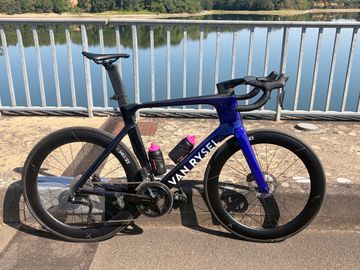 Used Van rysel Rennrad Race RCR-F CF Pro Shimano 105 Di2 Powermeter lila 2025 2025 Road & Gravel