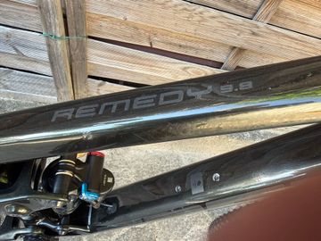 Brugt Trek Remedy 9.8 2021 2021 Mountainbike — billede 17 af 26