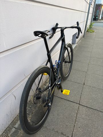 Tweedehands cube Attain C:62 race Gr.56 2025 Road & Gravel — afbeelding 2 van 6