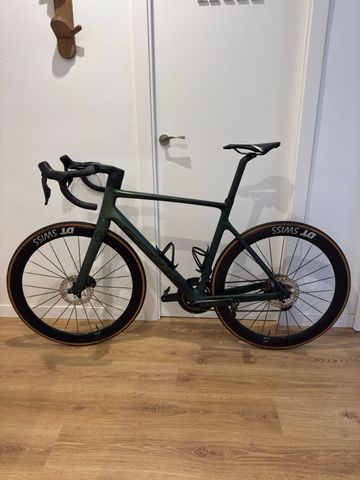 Käytetty Scott Addict RC 15 2022 2022 Road & Gravel