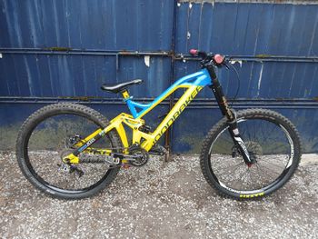 Gebrauchtes Mondraker Summum SRAM X9 2017 Mountainbike, Blau — Bild 2 von 13
