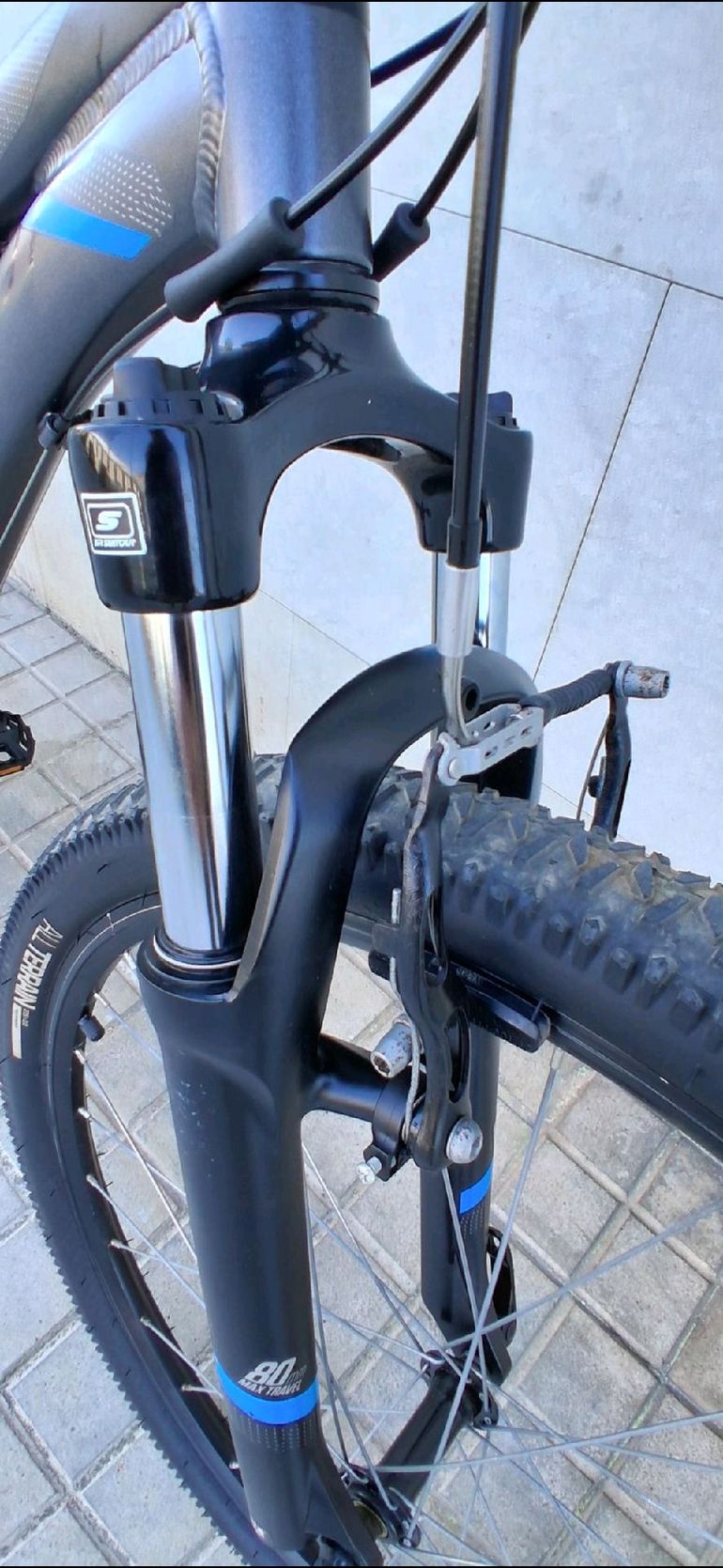 Gebrauchtes A2 Custom Shimano Tourney 2022 Mountainbike, Hellgrau — Bild 4 von 7