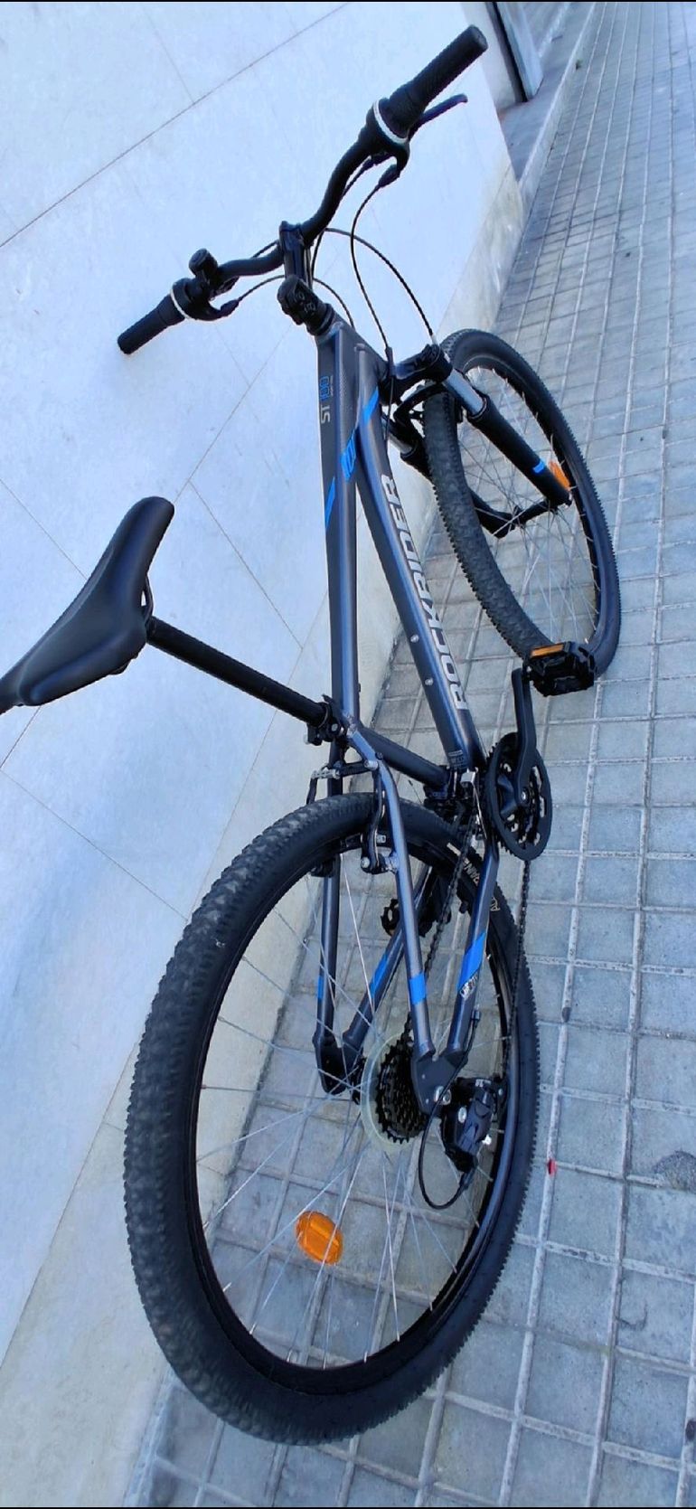 Gebrauchtes A2 Custom Shimano Tourney 2022 Mountainbike, Hellgrau — Bild 2 von 7