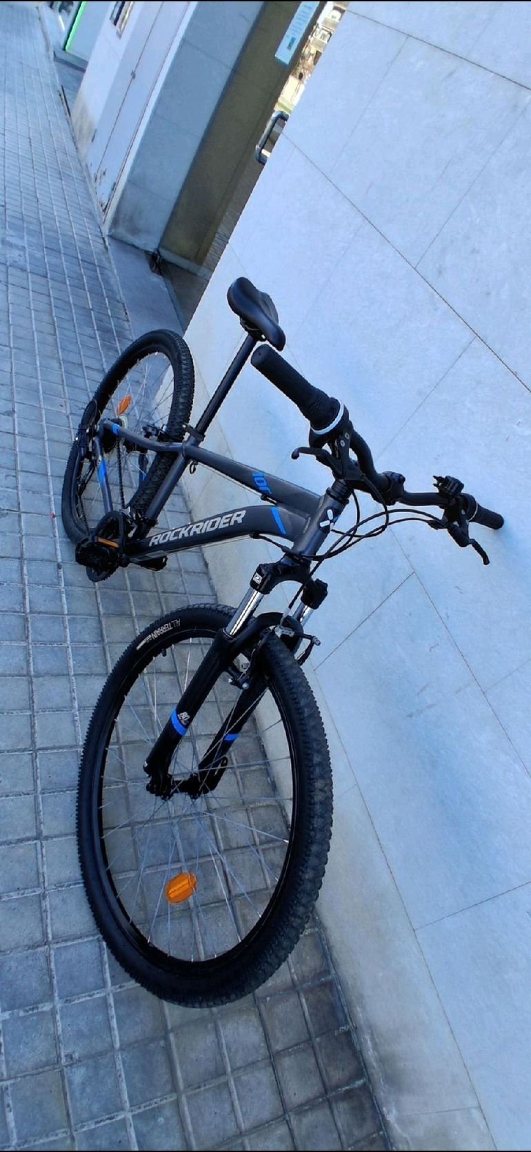 Gebrauchtes A2 Custom Shimano Tourney 2022 Mountainbike, Hellgrau — Bild 3 von 7