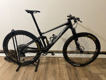 Used BMC FOURSTROKE 01 TWO 2019 2019 Mountainbike, Black — image 1 of 3
