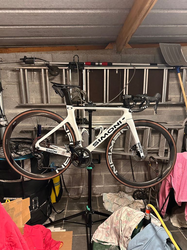 Brugt SIMONI Custom Shimano 105 2023 Road & Gravel — billede 1 af 3