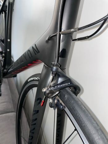 Canyon Ultimate CF SLX 8.0 2018 2018 Road & Gravel usato, Nero — immagine 6 di 15