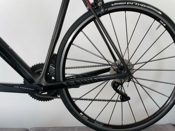 Tweedehands Canyon Ultimate CF SLX 8.0 2018 2018 Road & Gravel — afbeelding 14 van 15