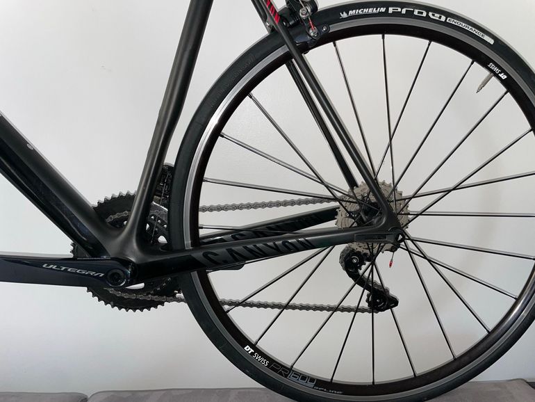 Canyon Ultimate CF SLX 8.0 2018 2018 Road & Gravel usato, Nero — immagine 14 di 15