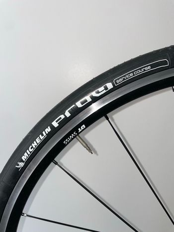 Canyon Ultimate CF SLX 8.0 2018 2018 Road & Gravel usato, Nero — immagine 15 di 15