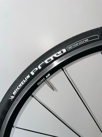 Tweedehands Canyon Ultimate CF SLX 8.0 2018 2018 Road & Gravel — afbeelding 15 van 15