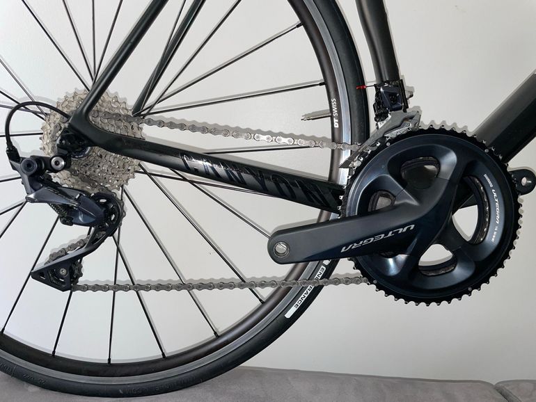 Canyon Ultimate CF SLX 8.0 2018 2018 Road & Gravel usato, Nero — immagine 3 di 15