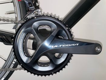 Canyon Ultimate CF SLX 8.0 2018 2018 Road & Gravel usato, Nero — immagine 4 di 15