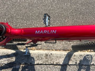 Trek Marlin 8 Gen 2 2023 2023 Mountainbike usato, Rosso — immagine 7 di 12
