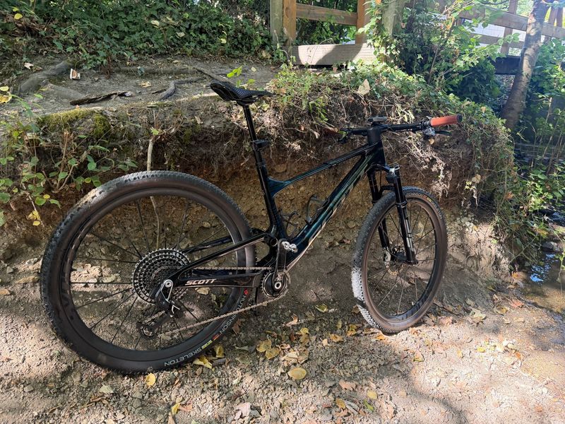 Używany Scott Spark RC SL 2026 2026 Mountainbike — zdjęcie 3 z 10