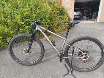 Gebrauchtes Leon Torrentibus Custom SRAM GX Eagle AXS 2024 Mountainbike, Hellgrau — Bild 2 von 4