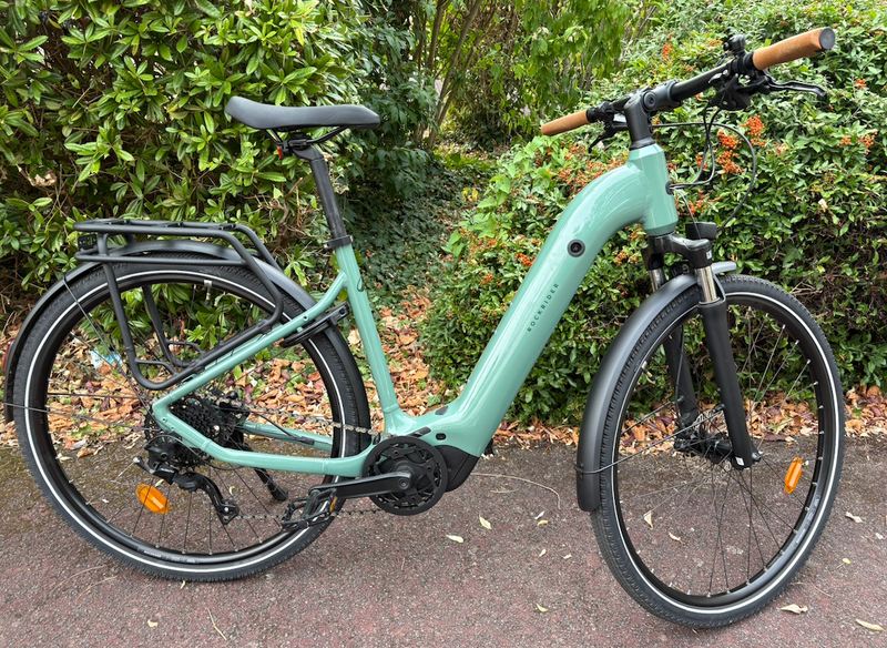 Käytetty ROCKRIDER Vélo tout chemin électrique -ROCKRIDER - E ACTV 500 GREEN 2024 Urban & Touring