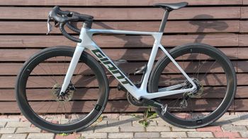 Używany Giant Propel Advanced Pro 0 2026 2026 Road & Gravel — zdjęcie 2 z 5