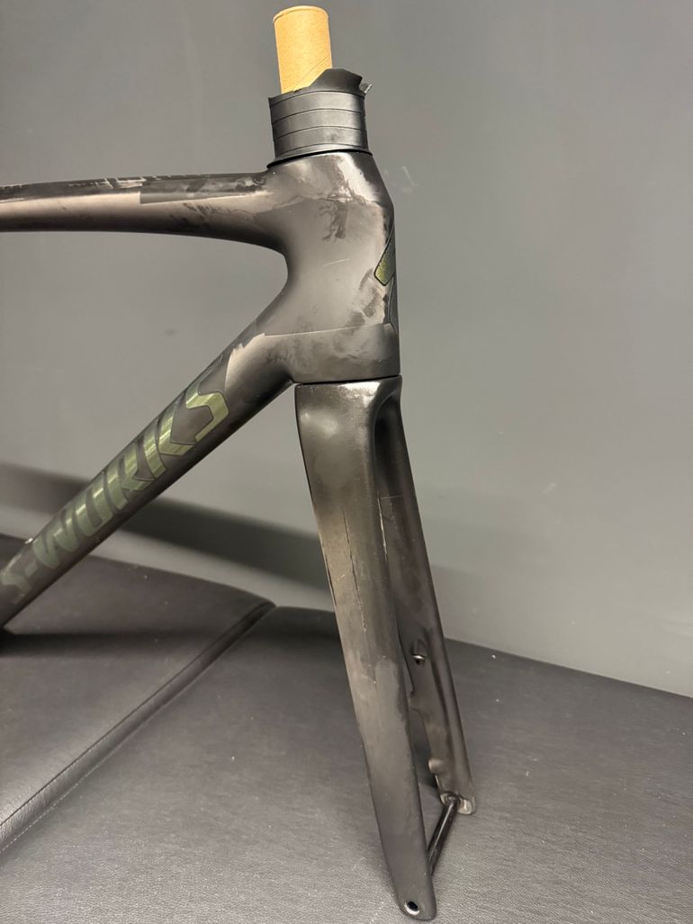 Käytetty Specialized Tarmac Frameset 2024 Road & Gravel — kuva 2 / 5
