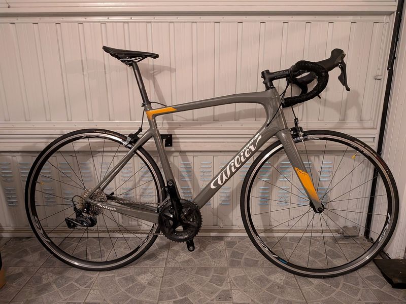 Käytetty Wilier GTR Team SHIMANO ULTEGRA R8000 2023 2023 Road & Gravel
