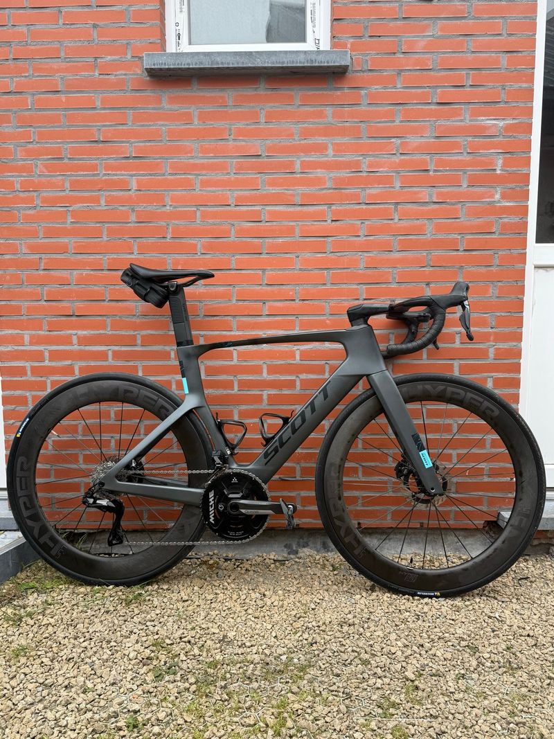 Scott Foil Shimano Dura Ace Di2 2025 Road & Gravel d'occasion — image 1 sur 4