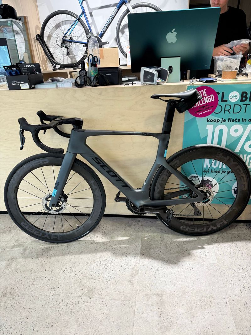 Scott Foil Shimano Dura Ace Di2 2025 Road & Gravel d'occasion — image 2 sur 4