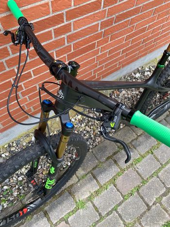 Used Yeti ARC T2 2024 2024 Mountainbike, Black, 29 — image 5 of 10