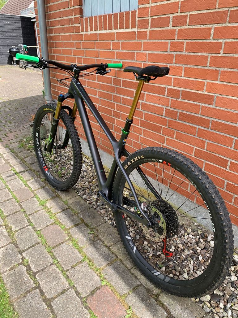 Used Yeti ARC T2 2024 2024 Mountainbike, Black, 29 — image 3 of 10