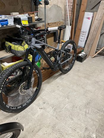 Mondraker CRAFTY R 2023 2023 Mountainbike usato, Grigio chiaro — immagine 3 di 3