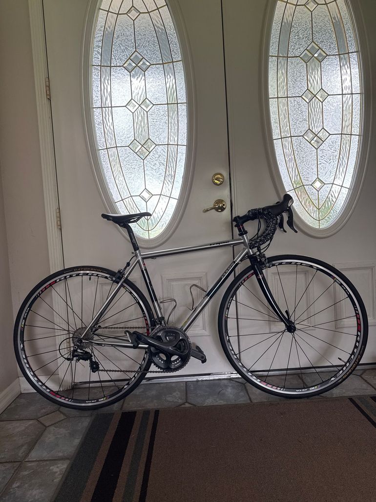 Used Jamis Custom Shimano Ultegra 2013 Road & Gravel, Light Gray — image 1 of 10