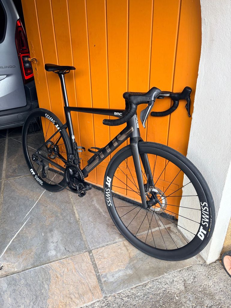 Used BMC slr 01 four 2026 Di2 2026 Road & Gravel, Black — image 4 of 4
