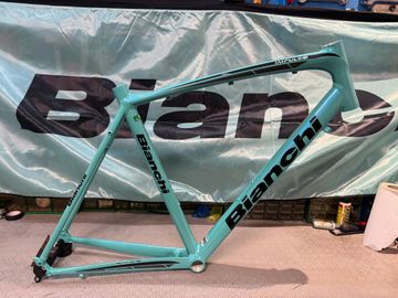 Bianchi IMPULSO. 2020. NOS. NUOVO. Frameset 2020 Road & Gravel d'occasion