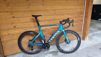 Brugt Canyon Aeroad CFR Di2 2025 2025 Road & Gravel — billede 2 af 11