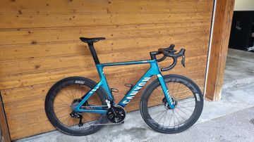 Tweedehands Canyon Aeroad CFR Di2 2025 2025 Road & Gravel — afbeelding 2 van 11