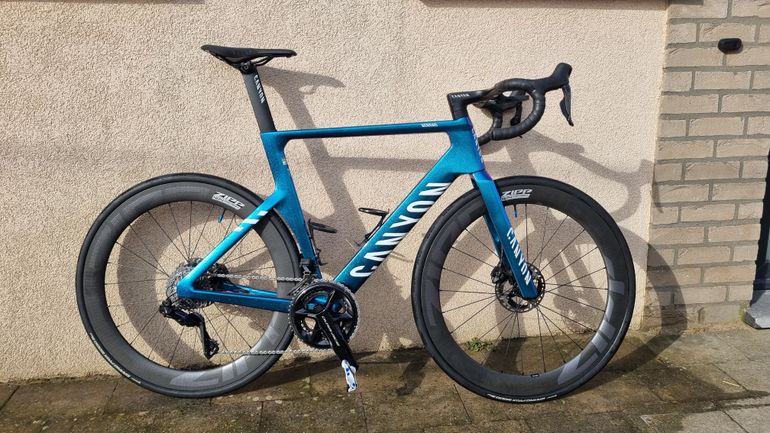 Gebrauchtes Canyon Aeroad CFR Di2 2025 2025 Road & Gravel, Blau — Bild 1 von 16