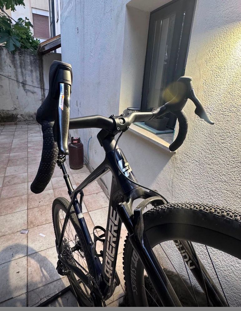 Lapierre Crosshill CF 8.0 2026 2026 Road & Gravel usato, Blu — immagine 2 di 9