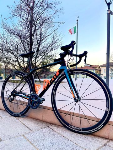 Used Giant TCR Advanced 2017 2017 Road & Gravel