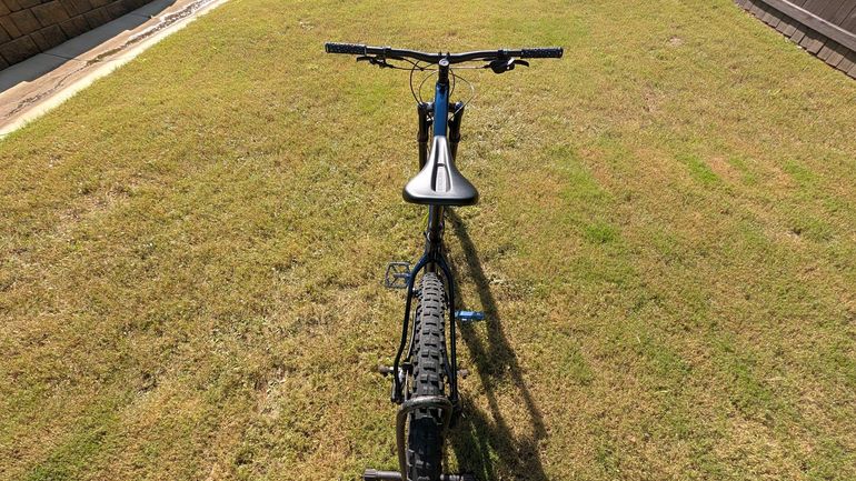 Used Trek Roscoe 8 2023 2023 Mountainbike, Blue, 27.5, 29 — image 5 of 9
