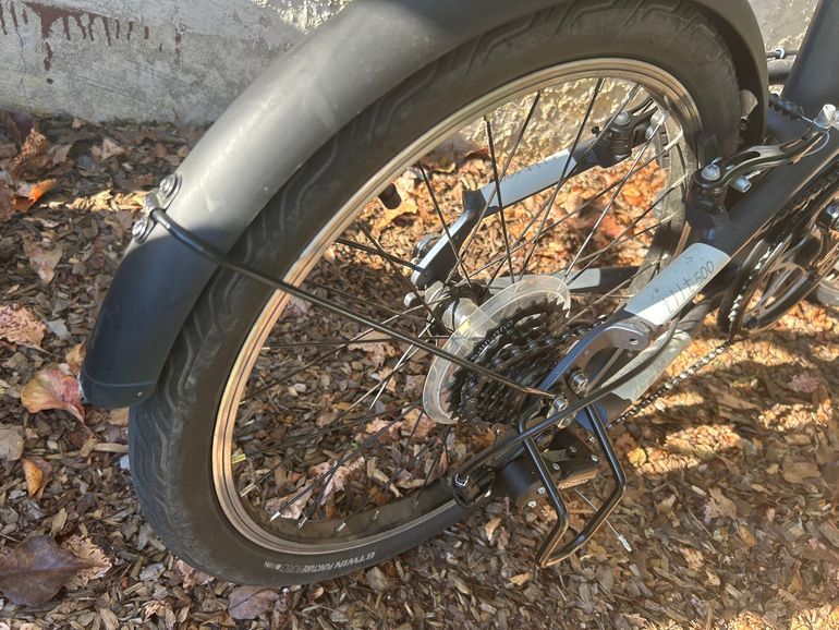 Used B Twin Tilt Shimano Tourney foldable 2020 Urban, Black — image 5 of 6