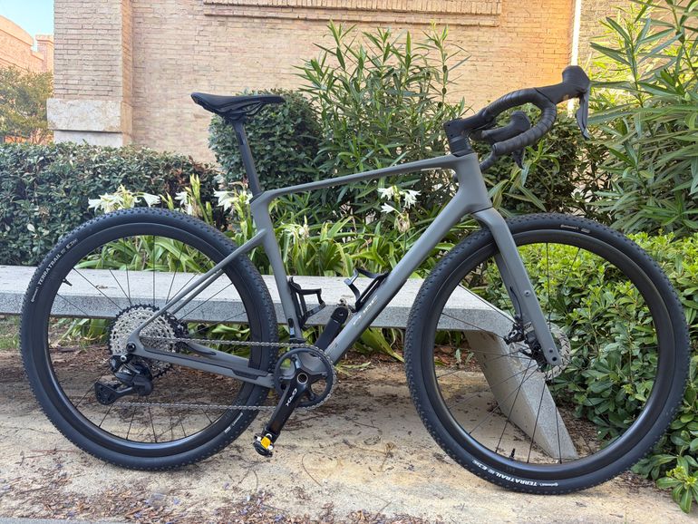 CUBE NUROAD C:62, EX 2026 2026 Road & Gravel usato, Grigio chiaro — immagine 4 di 11