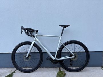 Cannondale Caad Shimano 105 Di2 2025 Road & Gravel usato