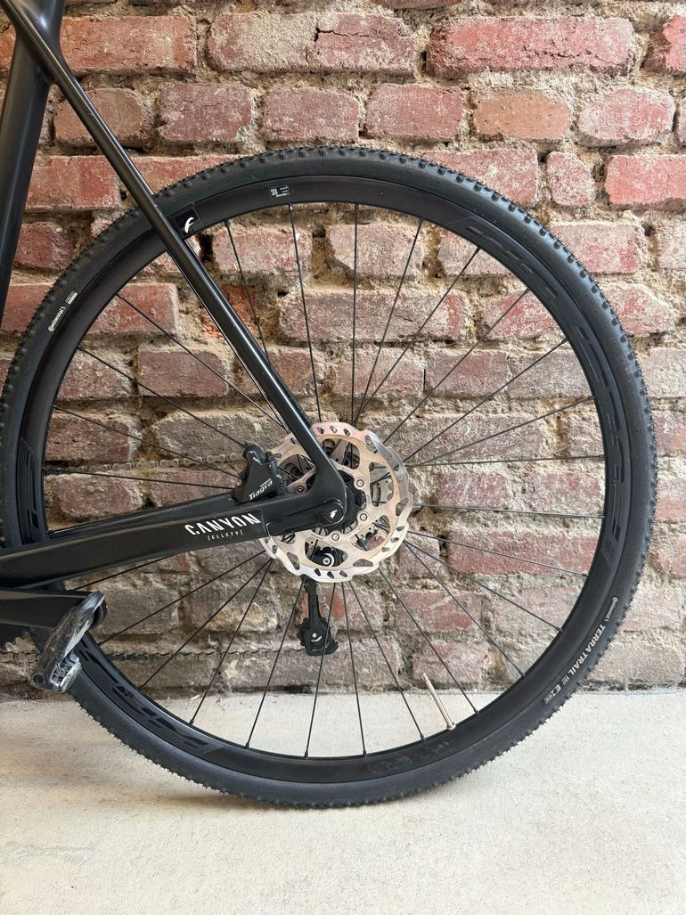 Gebrauchtes Canyon Endurace CF 6 2024 2024 Road & Gravel, Schwarz — Bild 7 von 9