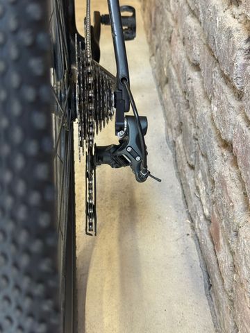 Tweedehands Canyon Endurace CF 6 2024 2024 Road & Gravel — afbeelding 8 van 9