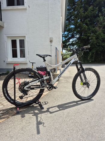 Propain Tyee AL 27.5 Start 2019 2019 Mountainbike usato, Grigio chiaro — immagine 1 di 4