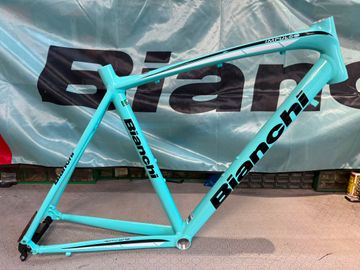 Použité Bianchi IMPULSO. 2020. NOS. NUOVO. Frameset 2020 Road & Gravel