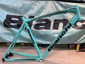 Použité Bianchi IMPULSO. 2020. NOS. NUOVO. Frameset 2020 Road & Gravel