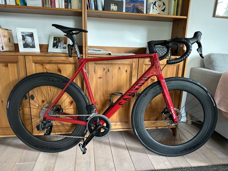 Brugt Canyon Ultimate CF SL 7 Disc eTap 2022 2022 Road & Gravel