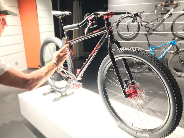 Gebrauchtes Surly Krampus SRAM GX Eagle AXS 2022 Road & Gravel, Rot — Bild 11 von 16