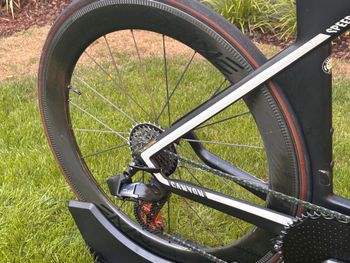 Canyon Speedmax CF SLX 8.0 SL 2018 upgrade with new group and wheels (2026) 2018 Road & Gravel usato, Nero — immagine 4 di 8
