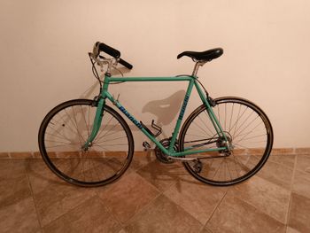 Used Bianchi Custom Other Shimano 1991 Road & Gravel, Green — image 2 of 10